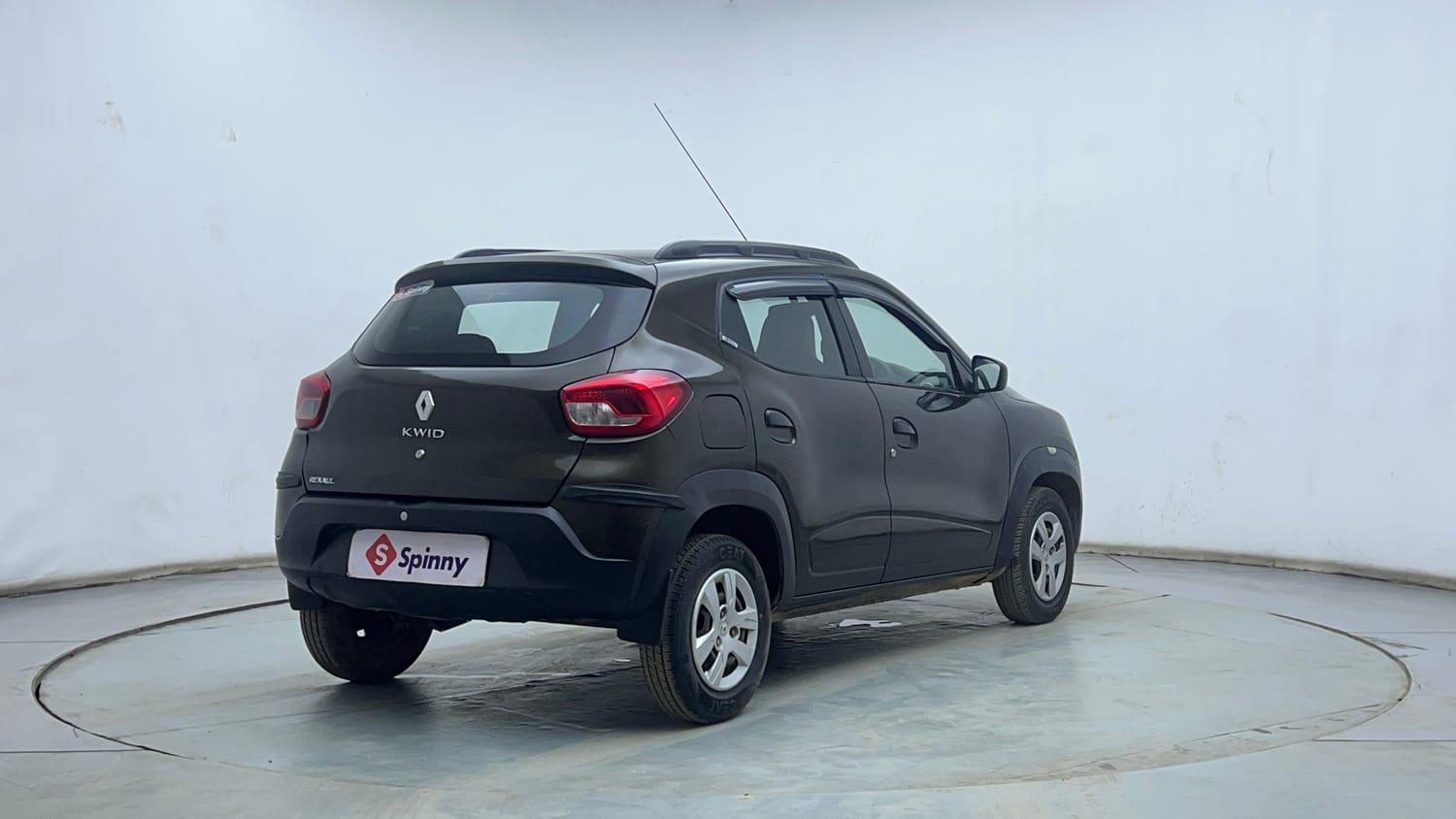 Used 2017 Renault Kwid RXL Petrol Manual exterior RIGHT REAR CORNER VIEW