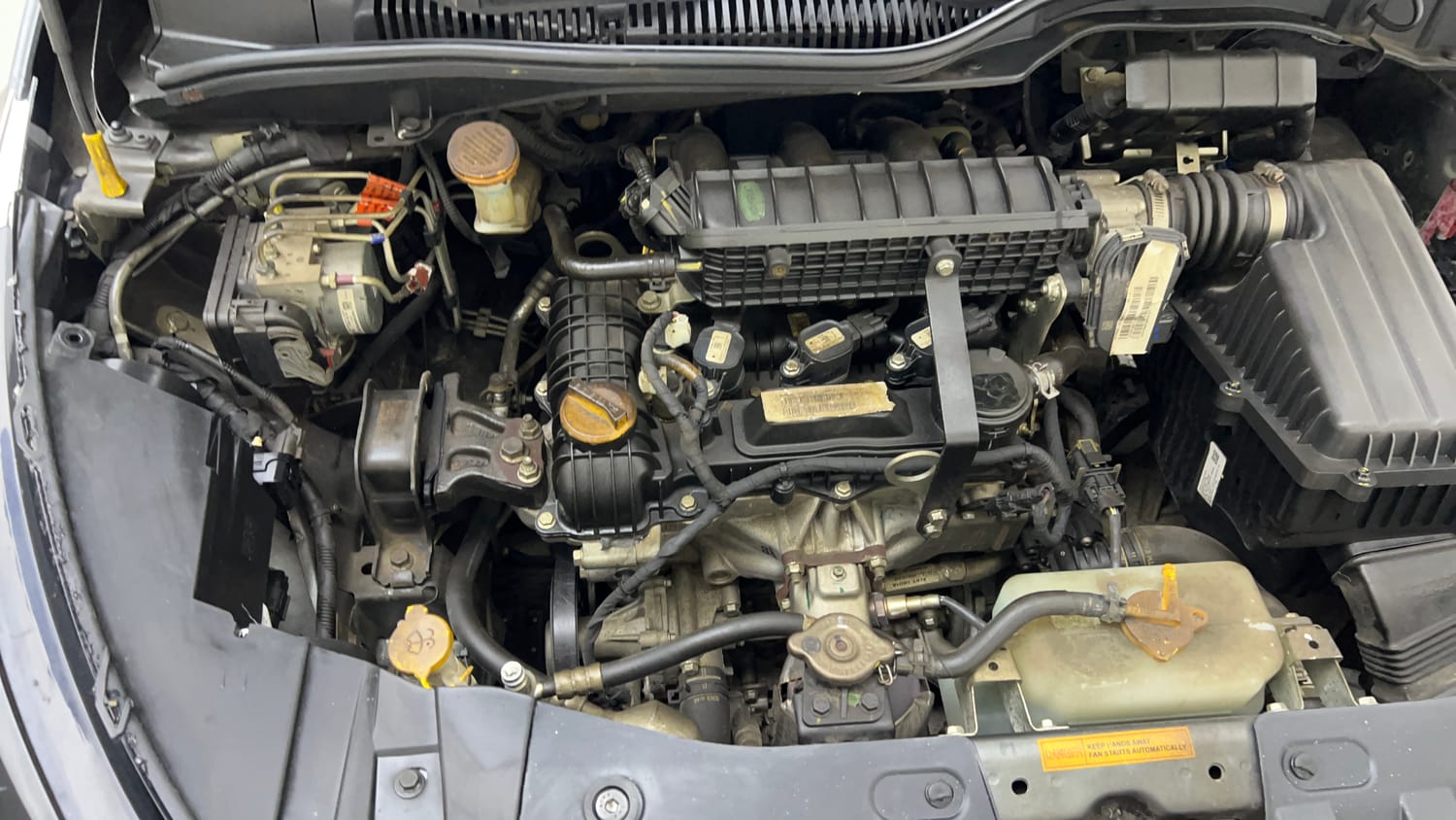 Used 2024 Tata Altroz XZ Petrol Petrol Manual engine ENGINE RIGHT SIDE VIEW