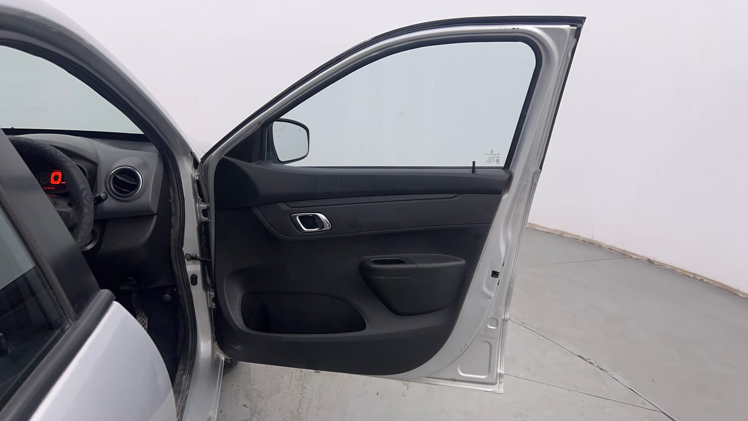 Used 2020 Renault Kwid RXT (O) 1.0 SCE Edition Petrol Manual interior RIGHT FRONT DOOR OPEN VIEW