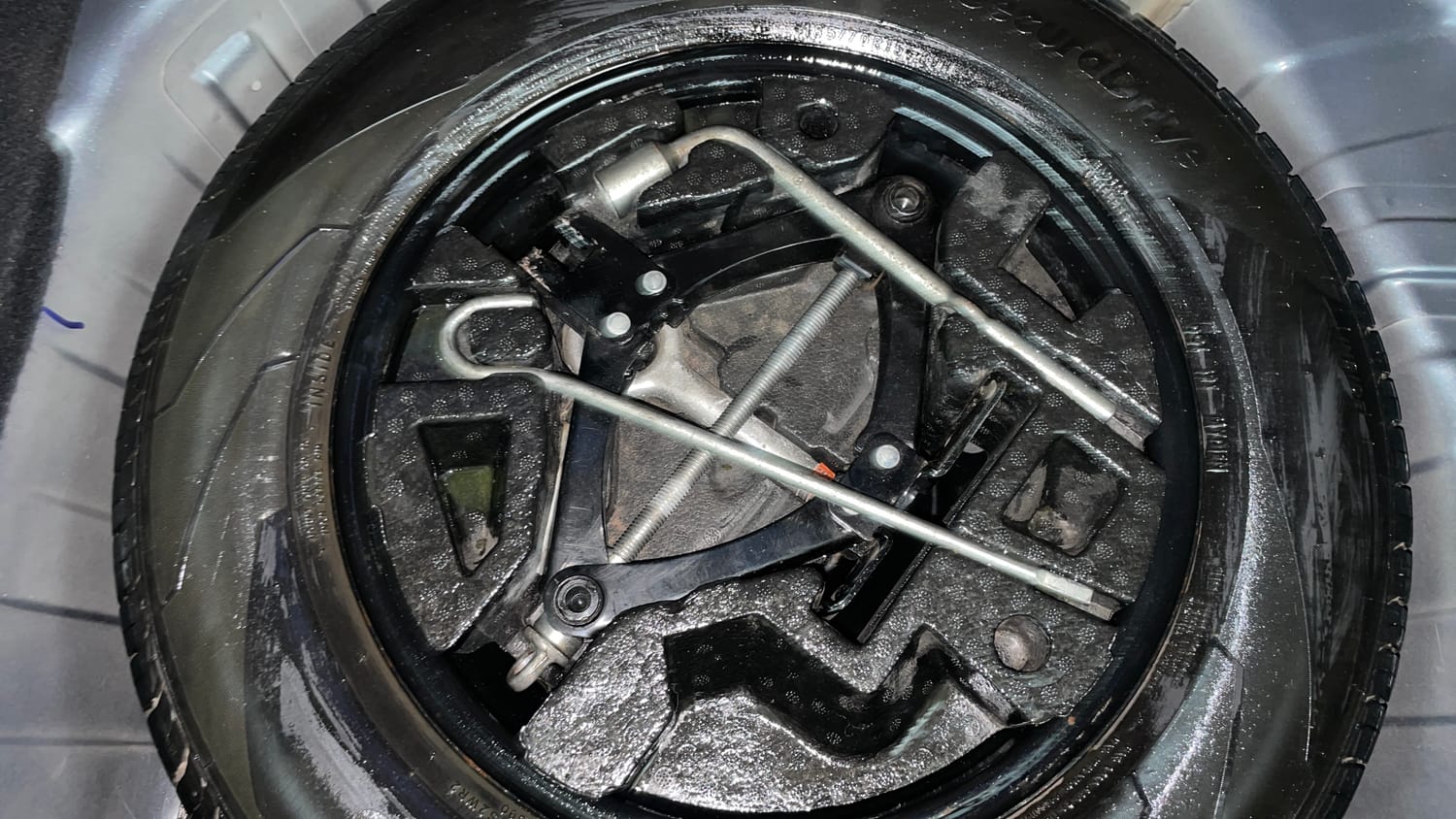Used 2021 Tata Punch Pure MT Petrol Manual tyres SPARE TYRE VIEW