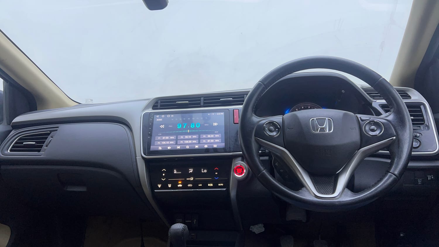 Used 2017 Honda City ZX Diesel Diesel Manual interior DASHBOARD VIEW