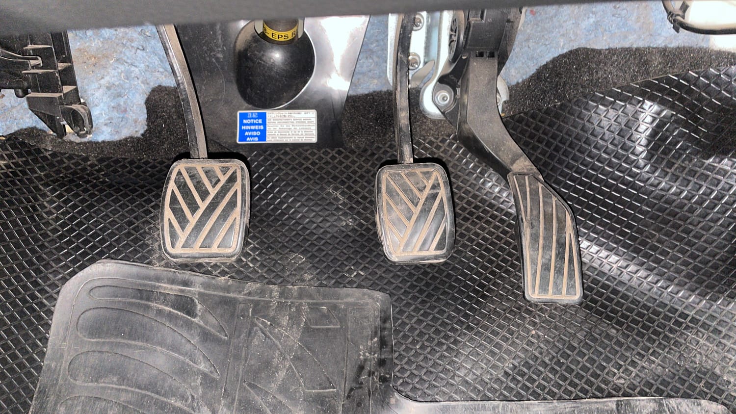 Used 2016 Maruti Suzuki Swift VDi (O) Diesel Manual interior PEDALS VIEW