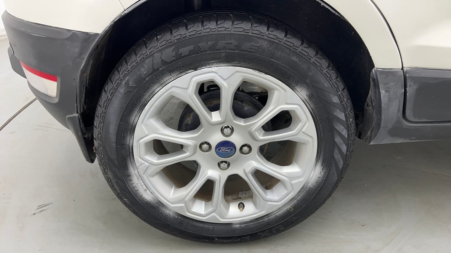 Used 2018 Ford EcoSport Titanium + 1.5L Ti-VCT Petrol Manual tyres RIGHT REAR TYRE RIM VIEW