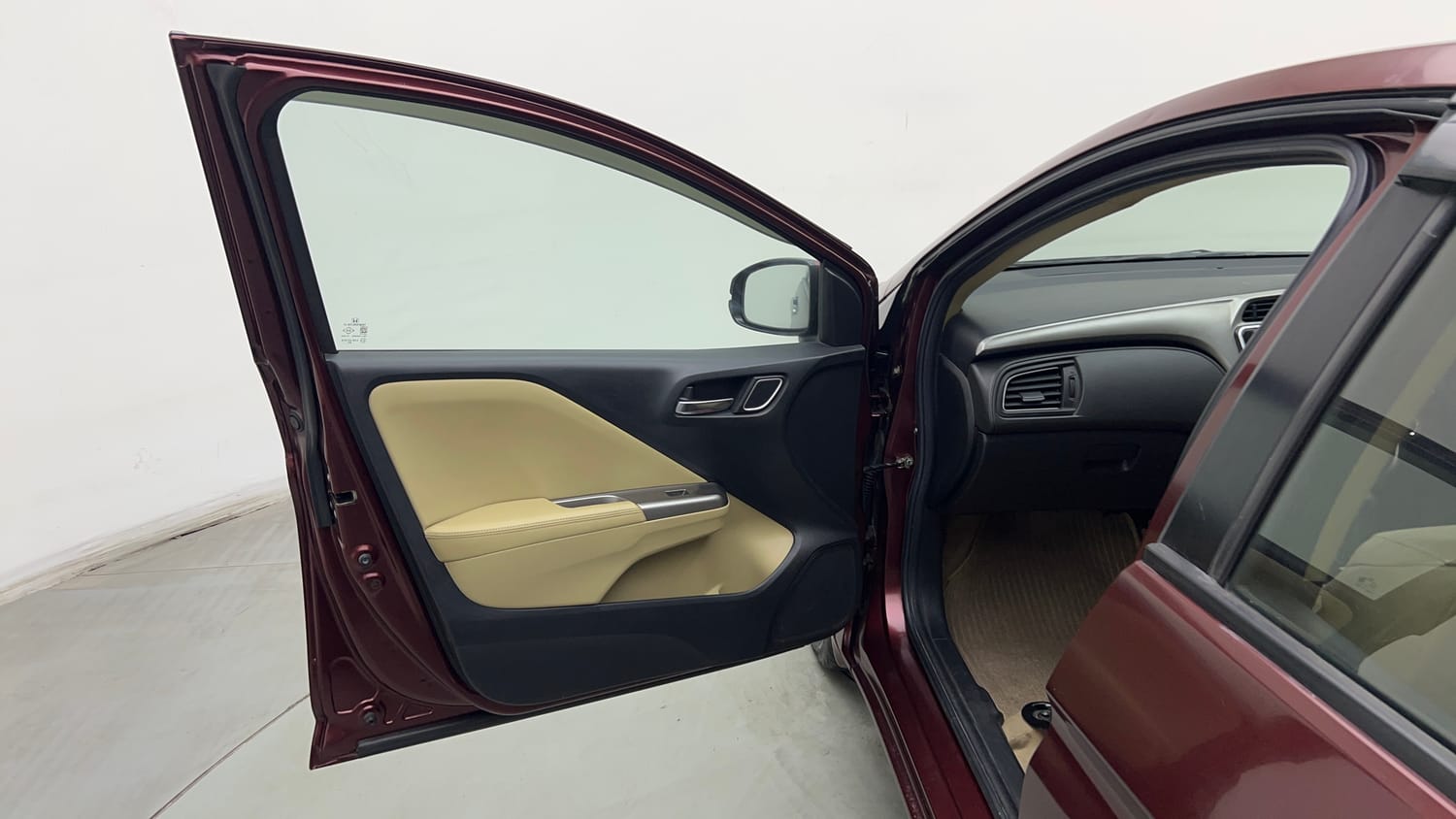 Used 2017 Honda City ZX CVT Petrol Petrol Automatic interior LEFT FRONT DOOR OPEN VIEW