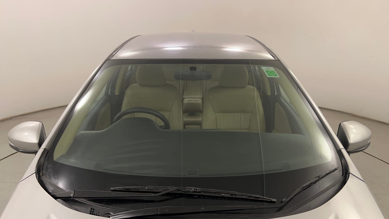 Used 2016 Honda City V Petrol Manual exterior FRONT WINDSHIELD VIEW
