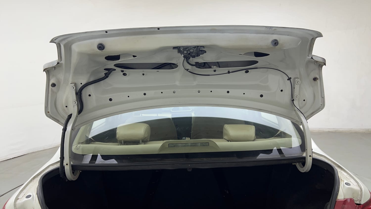Used 2017 Maruti Suzuki Dzire VXi Petrol Manual interior DICKY DOOR OPEN VIEW