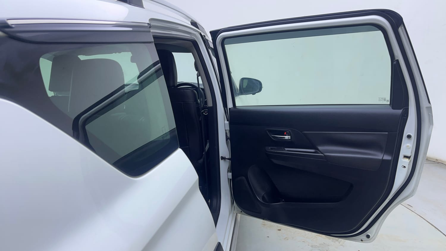 Used 2022 Maruti Suzuki XL6 Alpha MT Petrol Petrol Manual interior RIGHT REAR DOOR OPEN VIEW