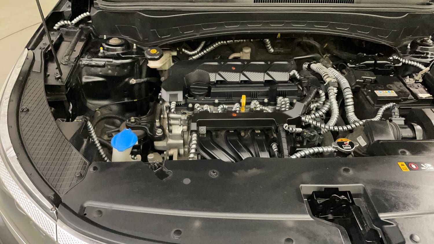 Used 2023 Kia Seltos HTX 1.5 Petrol Manual engine ENGINE RIGHT SIDE VIEW