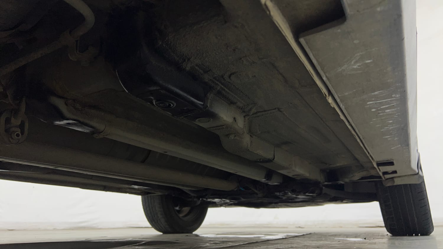 Used 2019 Hyundai Creta SX 1.6 AT CRDi Diesel Automatic extra REAR RIGHT UNDERBODY VIEW