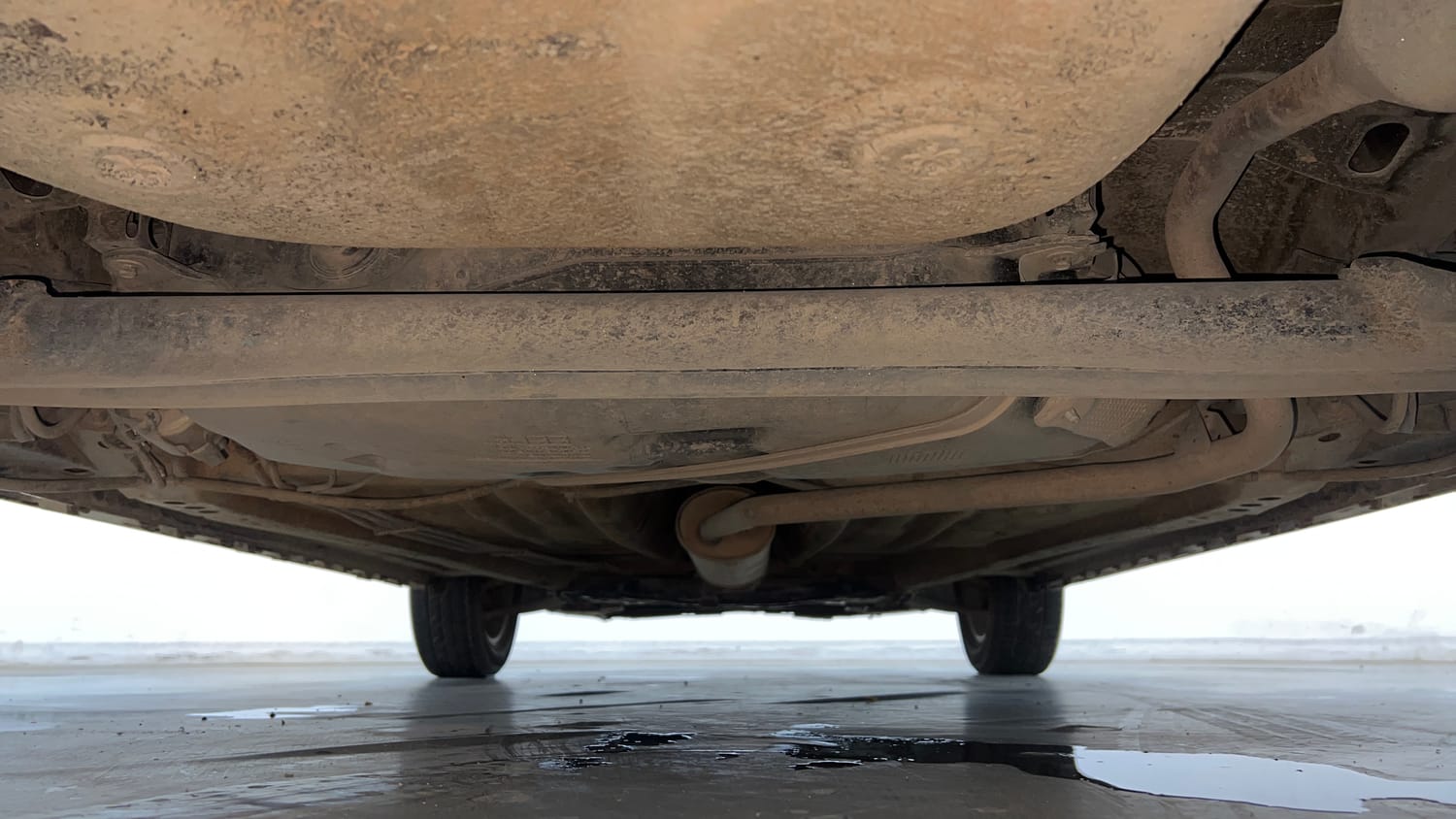 Used 2020 Maruti Suzuki Ignis Zeta 1.2 MT Petrol Manual extra REAR UNDERBODY VIEW (TAKEN FROM REAR)