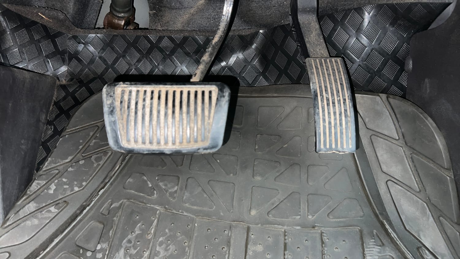 Used 2016 Hyundai Verna 1.6 VTVT S AT Petrol Automatic interior PEDALS VIEW