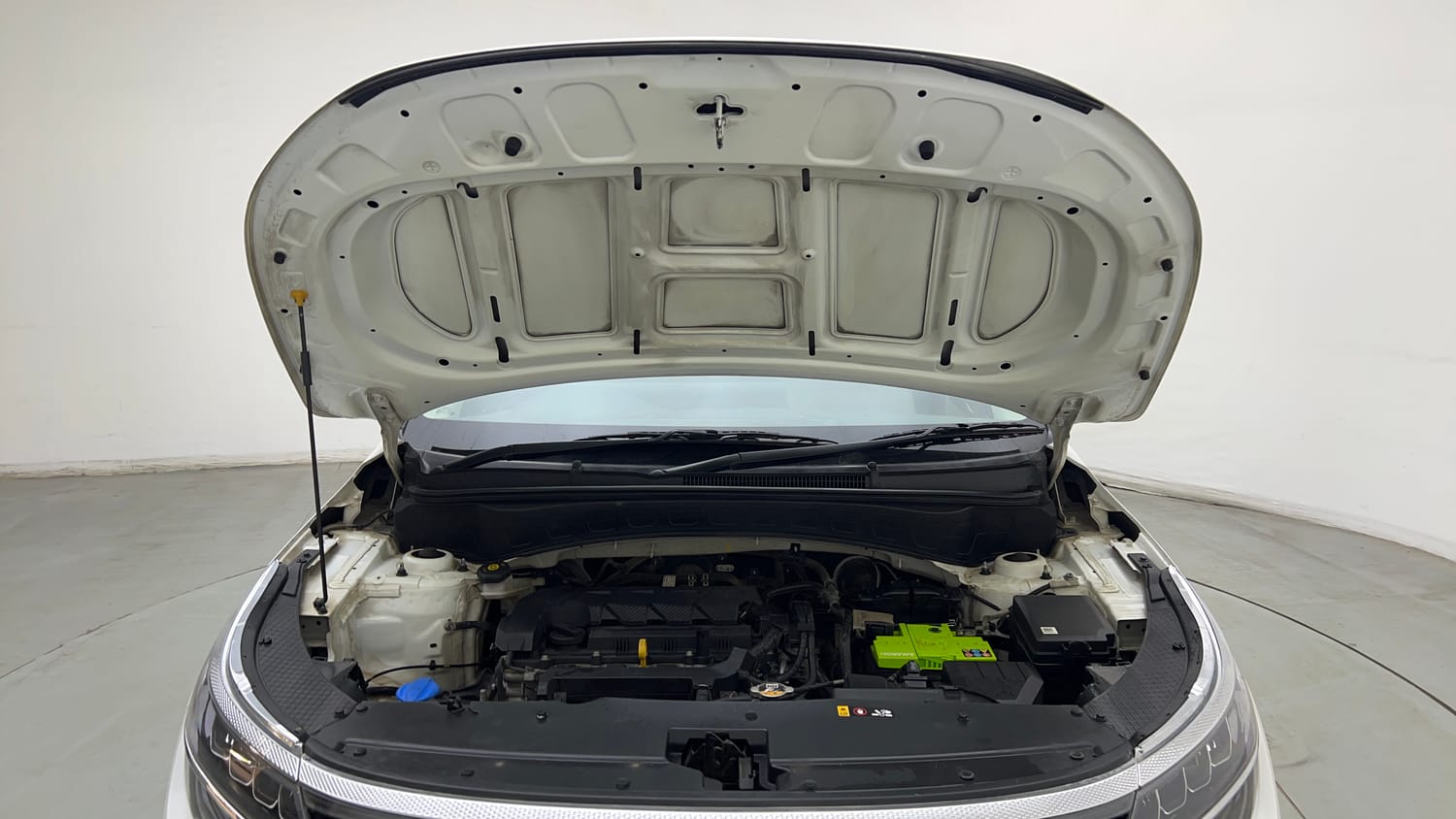 Used 2023 Kia Seltos HTX 1.5 Petrol Manual engine ENGINE & BONNET OPEN FRONT VIEW