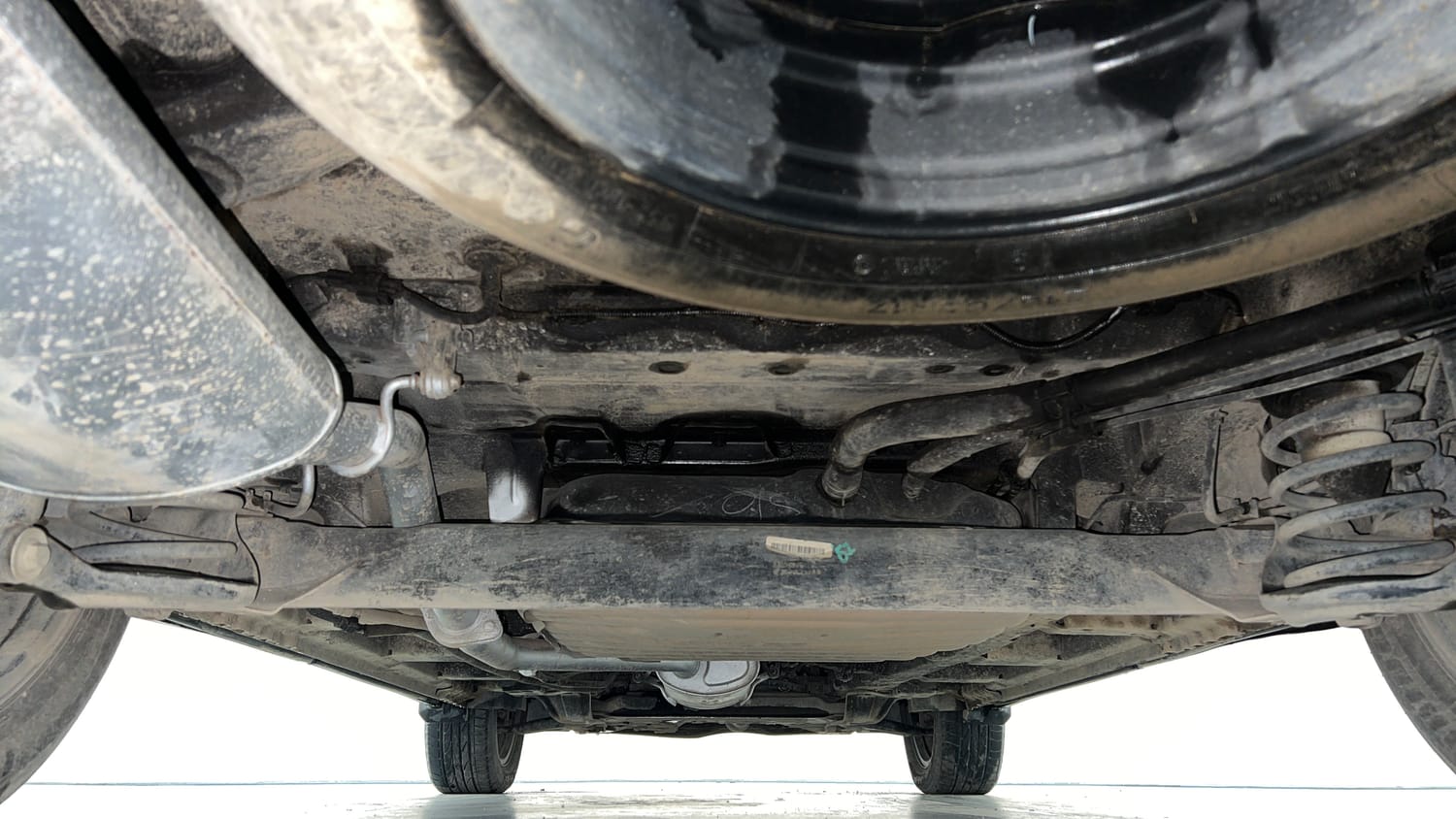 Used 2020 MG Motors Hector Plus Sharp 1.5 DCT Petrol Petrol Automatic extra REAR UNDERBODY VIEW (TAKEN FROM REAR)