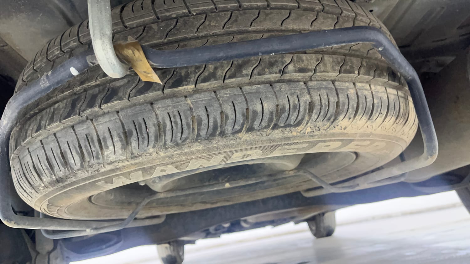 Used 2022 Maruti Suzuki XL6 Alpha MT Petrol Petrol Manual tyres SPARE TYRE VIEW