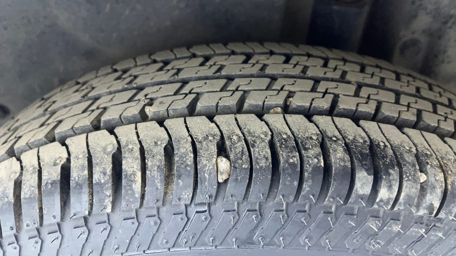 Used 2014 Maruti Suzuki Swift Dzire VXI Petrol Manual tyres LEFT REAR TYRE TREAD VIEW