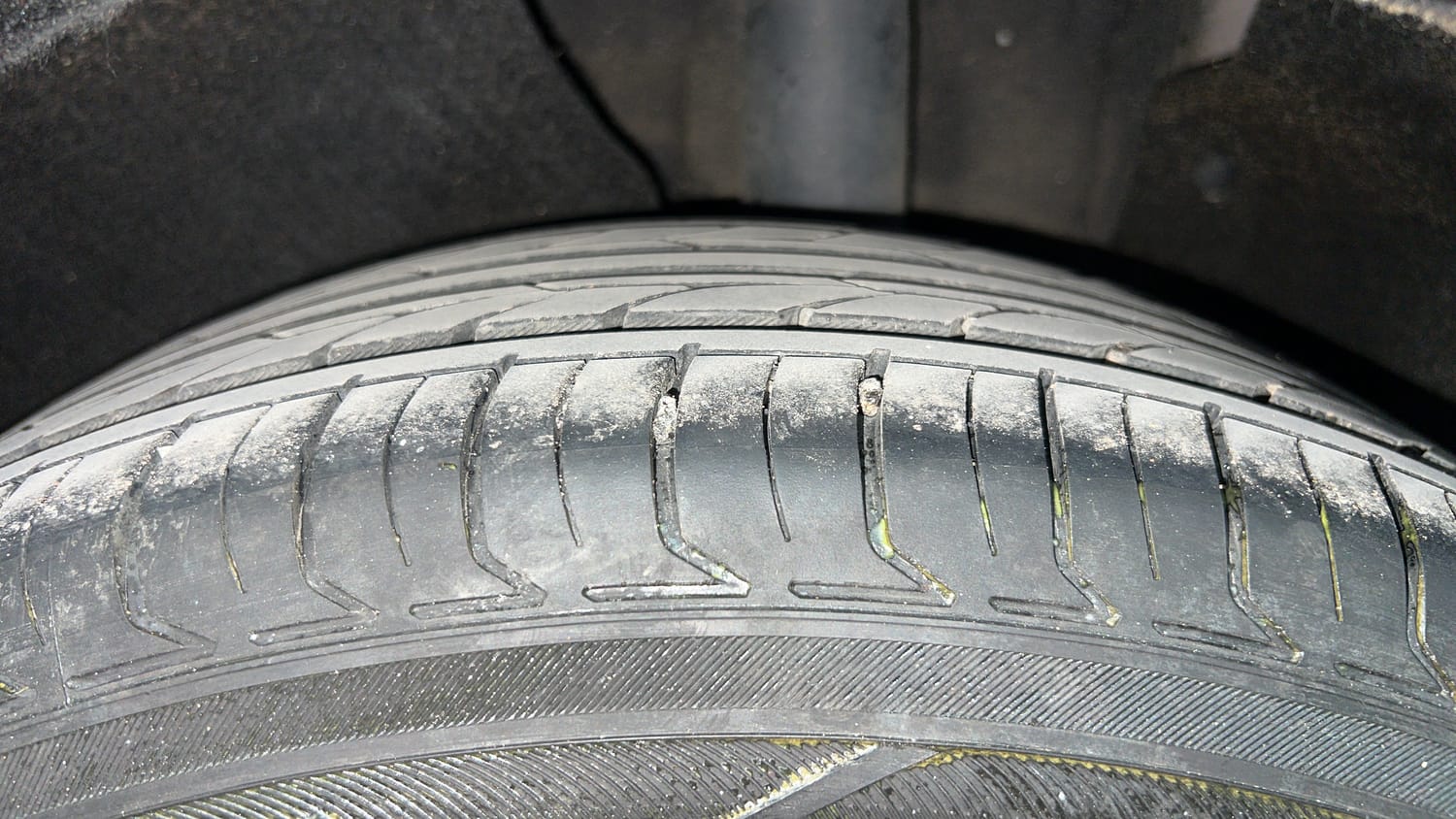 Used 2023 Kia Carens Prestige 1.4 Petrol MT 7 STR Petrol Manual tyres LEFT REAR TYRE TREAD VIEW