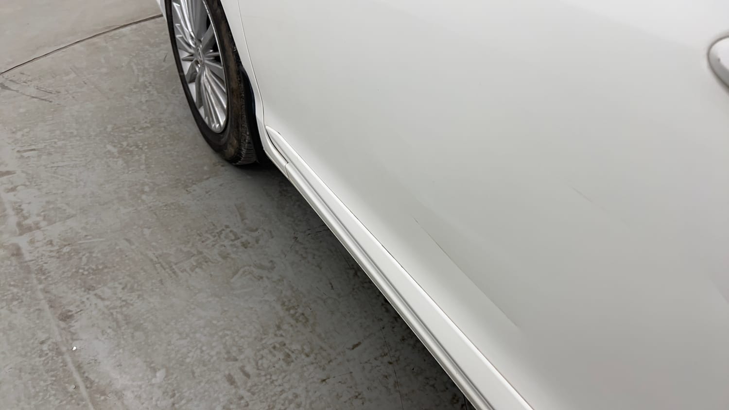 Used 2022 Honda City V Petrol Petrol Manual dents MINOR SCRATCH
