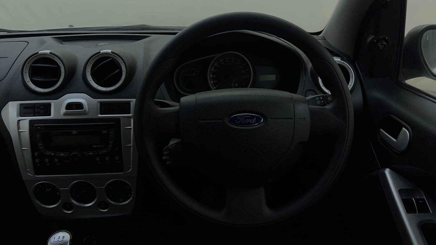 Used 2015 Ford Figo Duratec Petrol Titanium 1.2 Petrol Manual interior STEERING VIEW