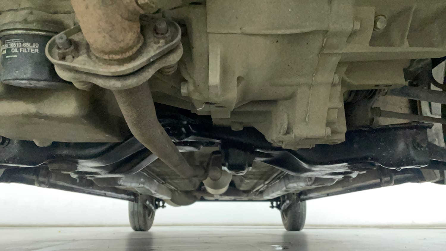 Used 2013 Maruti Suzuki Wagon R LXI Petrol Manual extra FRONT LEFT UNDERBODY VIEW