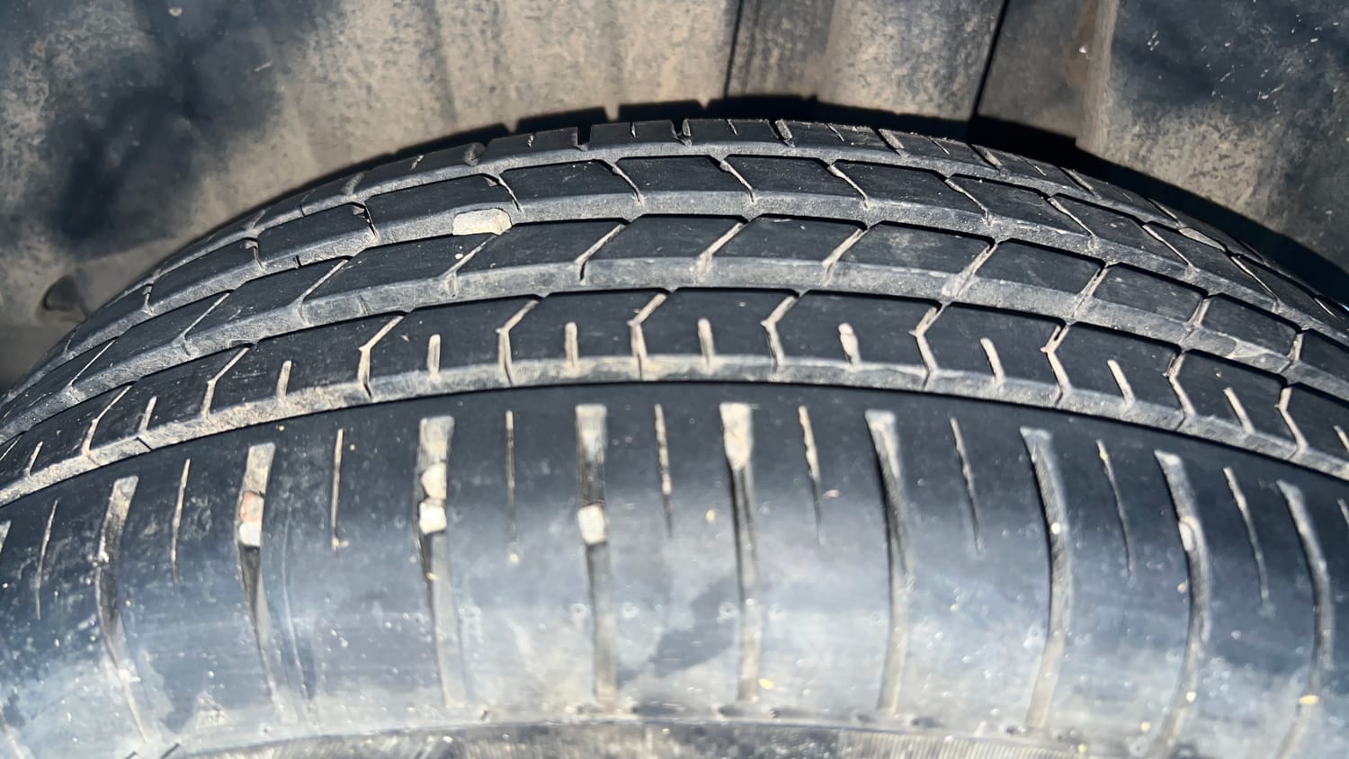 Used 2023 Toyota Glanza S AMT Petrol Automatic tyres LEFT REAR TYRE TREAD VIEW