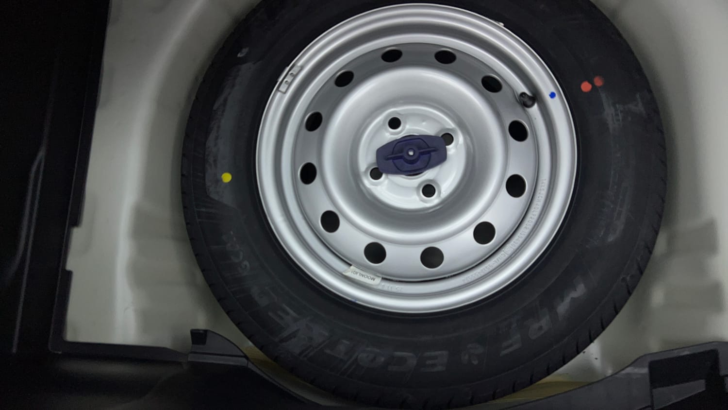 Used 2025 Maruti Suzuki Swift LXi Petrol Manual tyres SPARE TYRE VIEW