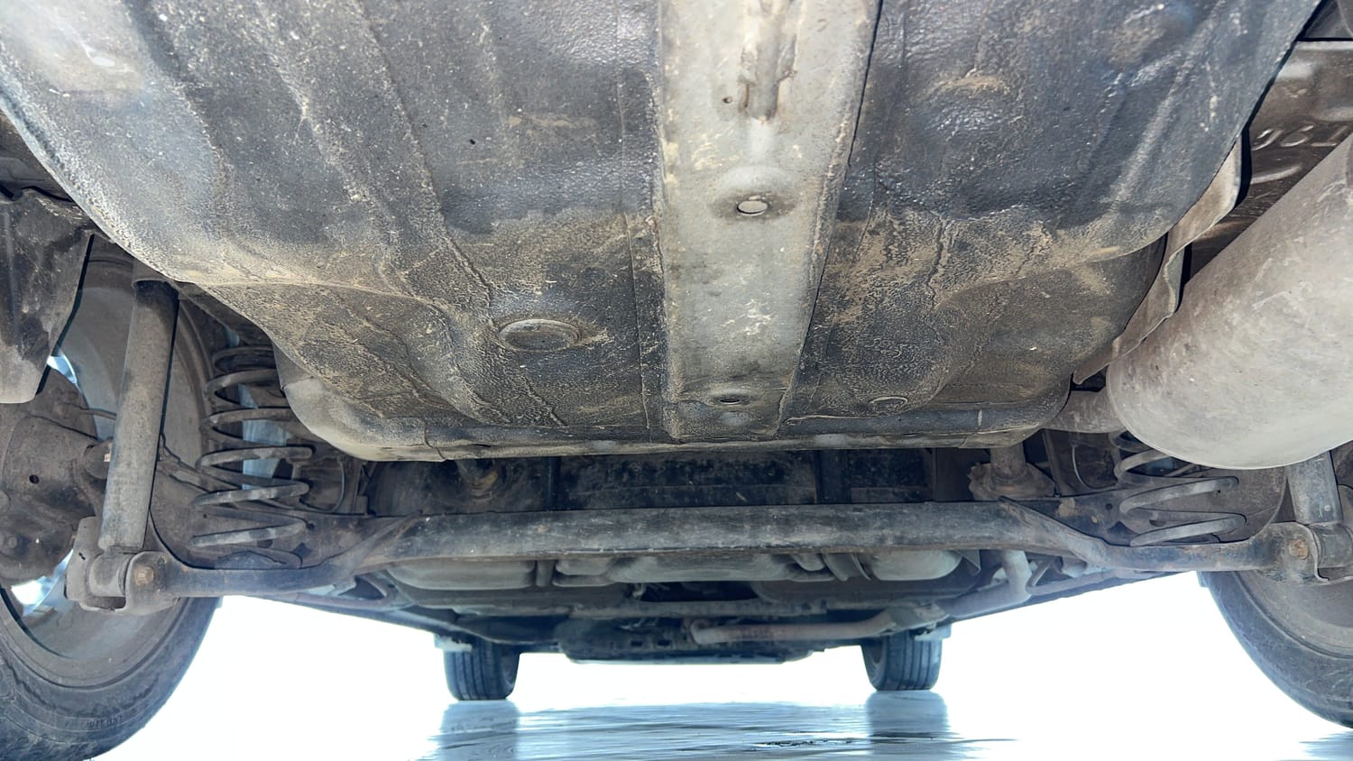 Used 2017 Honda City ZX CVT Petrol Petrol Automatic extra REAR UNDERBODY VIEW (TAKEN FROM REAR)