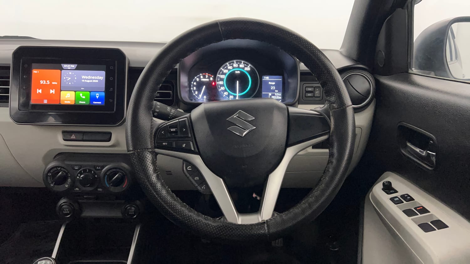 Used 2022 Maruti Suzuki Ignis Zeta 1.2 MT Petrol Manual interior STEERING VIEW