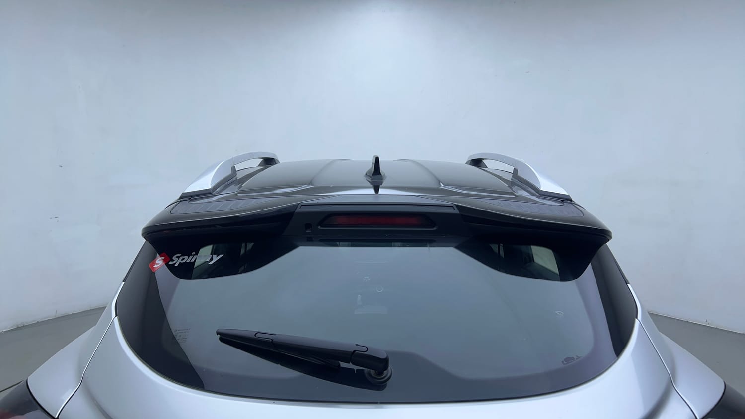 Used 2021 Renault Kiger RXT 1.0 Turbo MT Petrol Manual exterior BACK WINDSHIELD VIEW