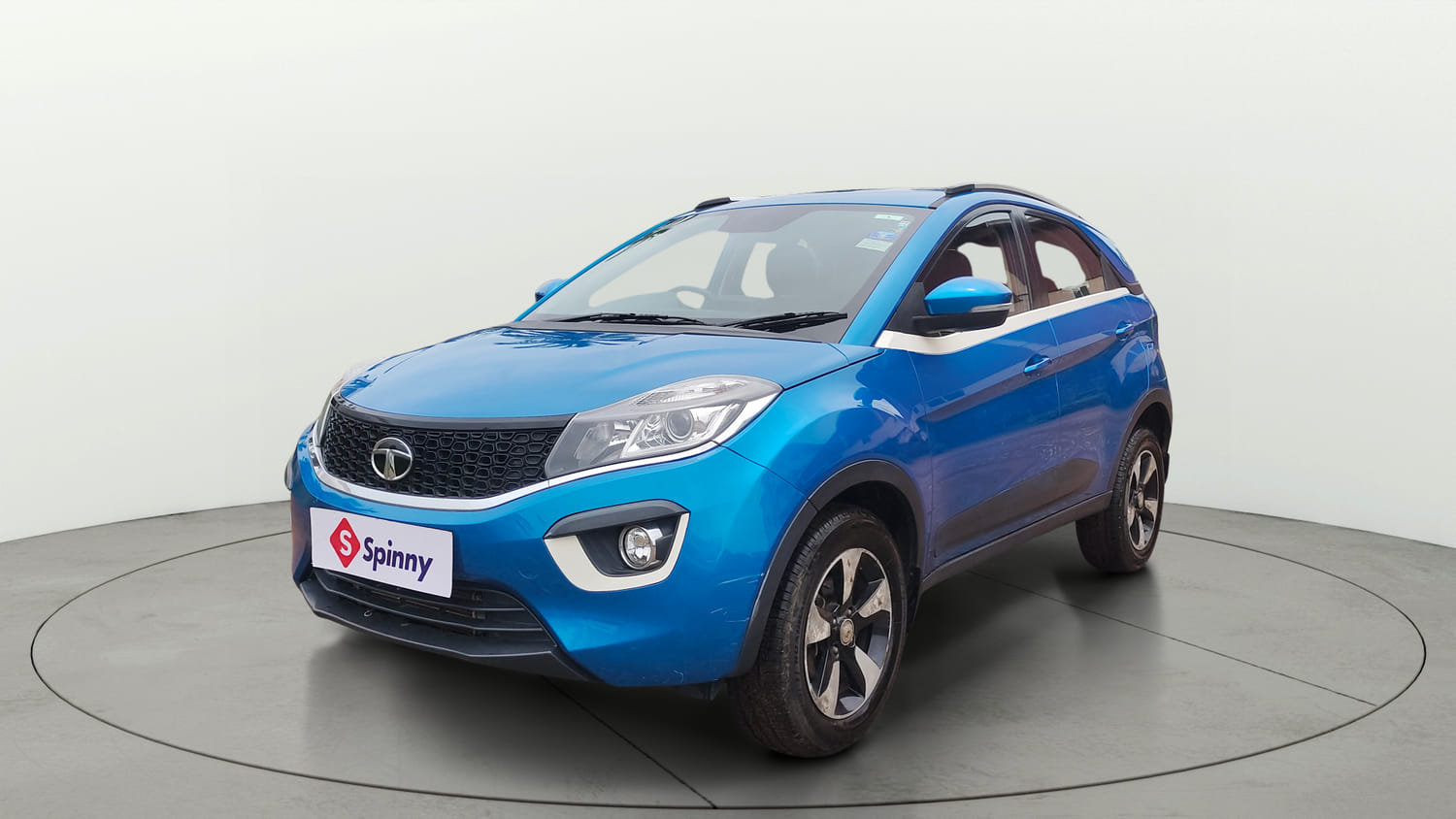 Used 2017 Tata Nexon XZ Plus Diesel Diesel Manual exterior LEFT FRONT CORNER VIEW