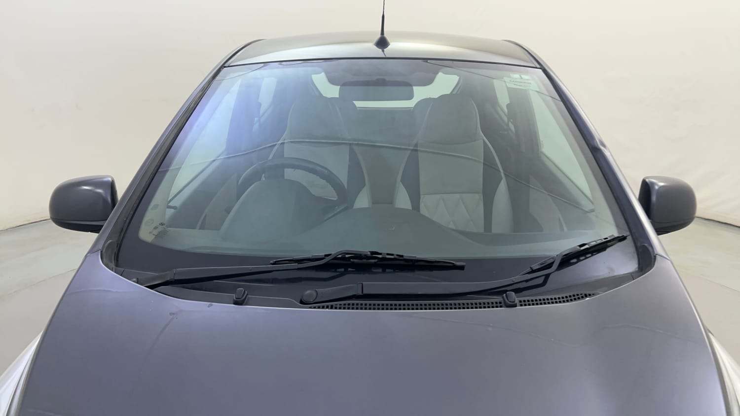 Used 2017 hyundai Eon Magna+ (O) Petrol Manual exterior FRONT WINDSHIELD VIEW