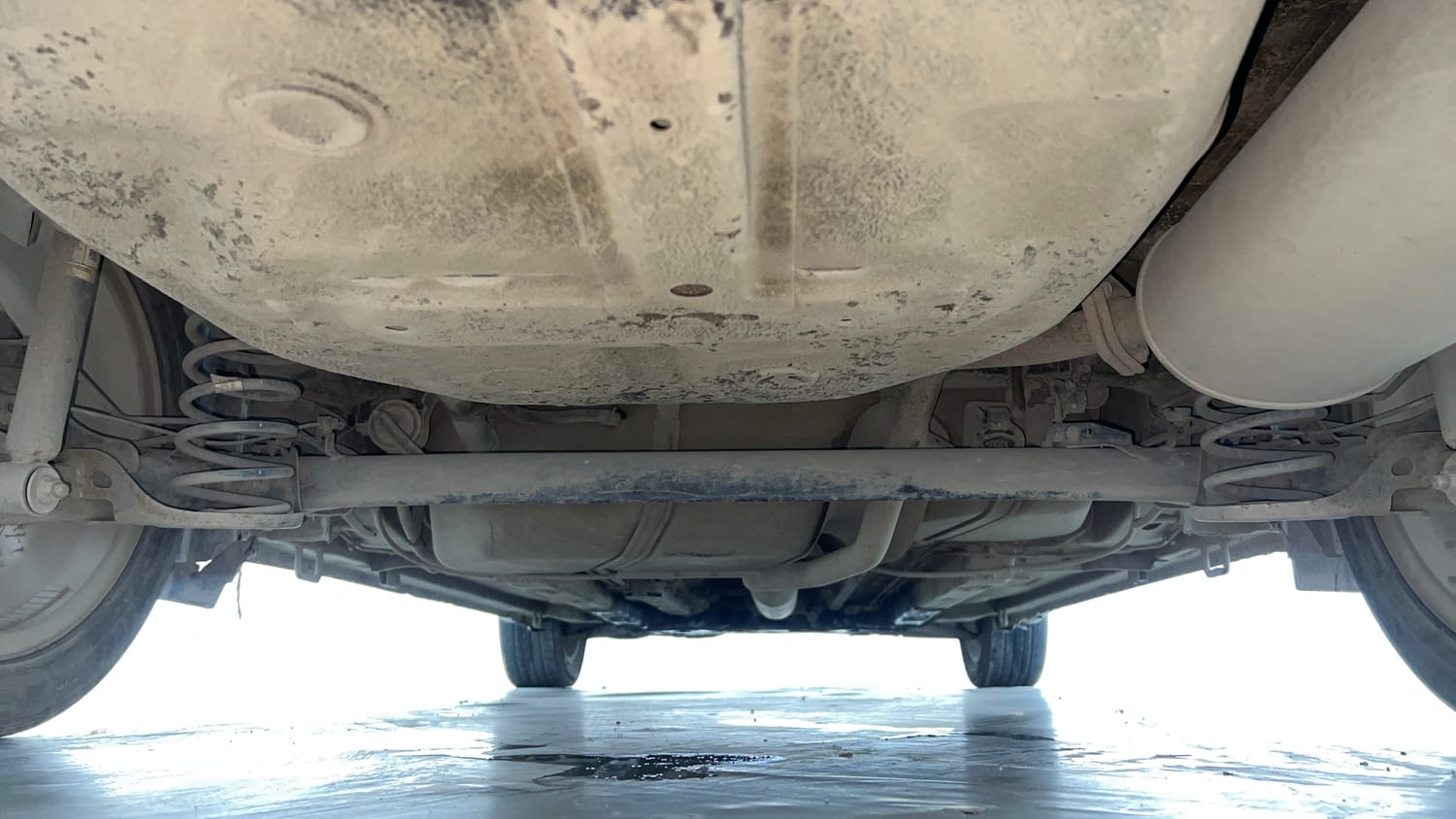 Used 2020 Maruti Suzuki Ciaz Alpha 1.5 AT Petrol Automatic extra REAR UNDERBODY VIEW (TAKEN FROM REAR)