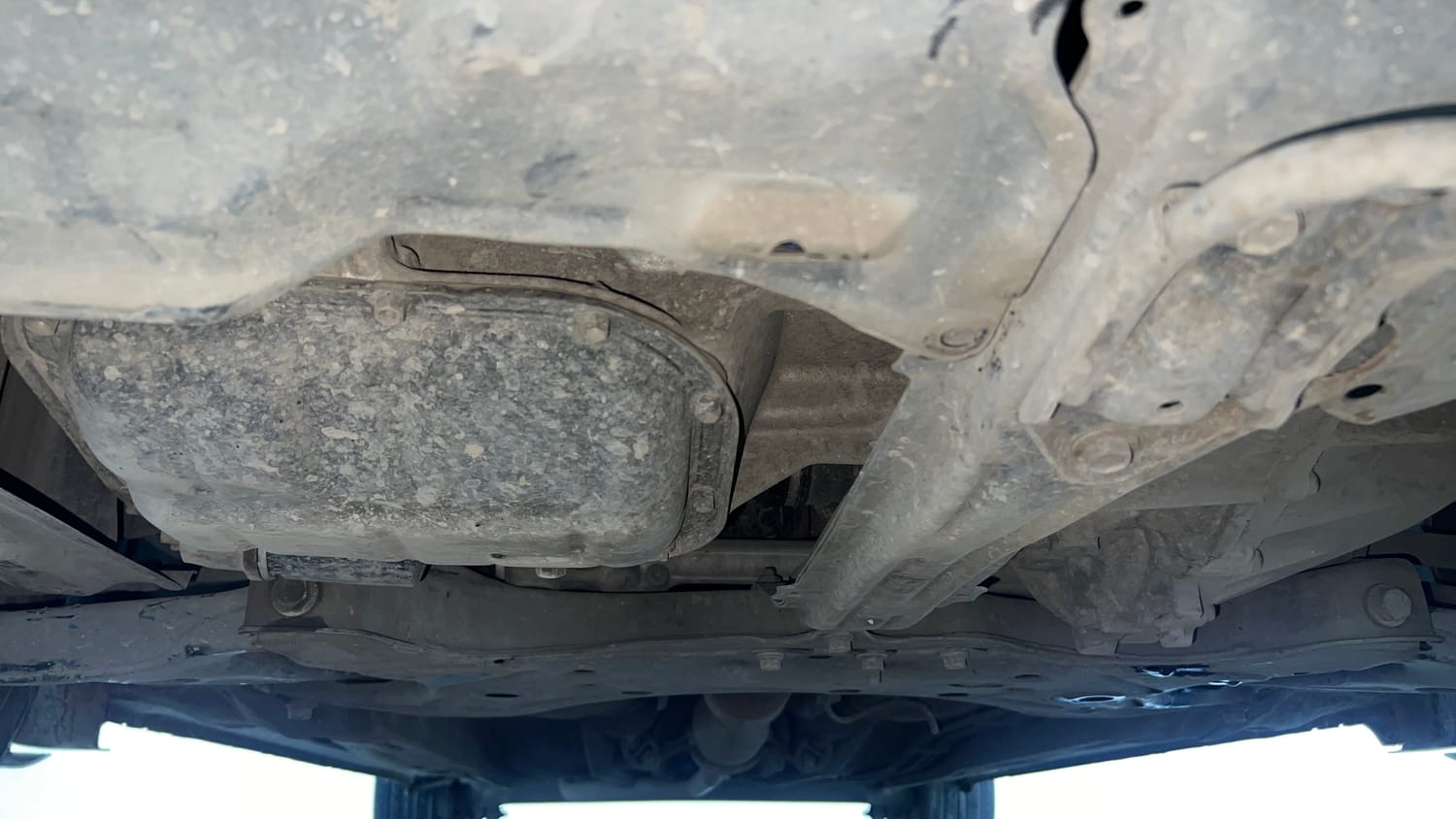 Used 2019 Toyota Corolla Altis GL Petrol Petrol Manual extra FRONT LEFT UNDERBODY VIEW
