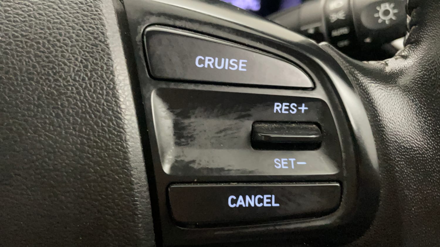 Used 2022 Hyundai Venue SX 1.0 Turbo Petrol Manual top_features Cruise control
