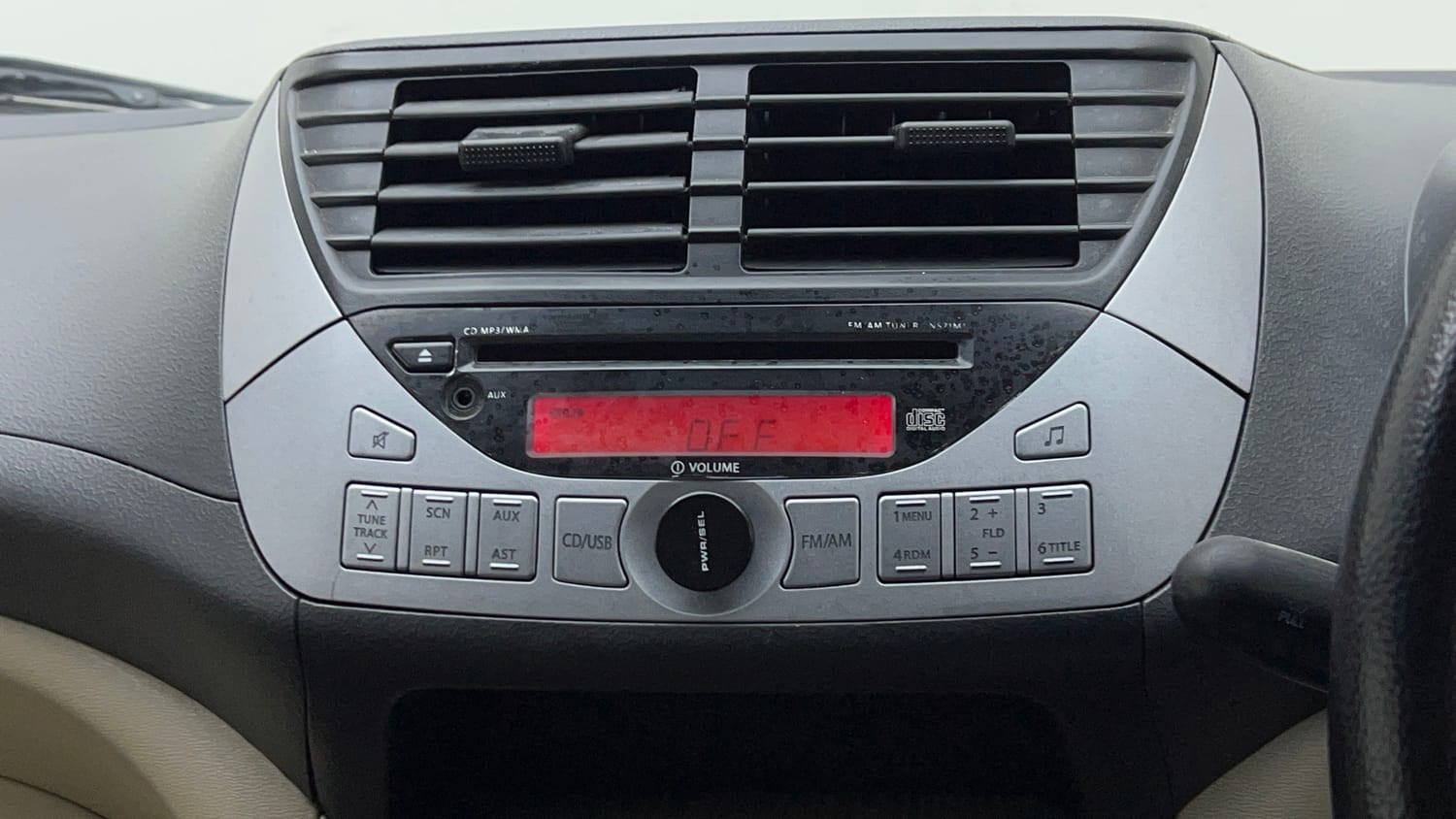 Used 2013 Maruti Suzuki A-Star ZXI Petrol Manual top_features Integrated (in-dash) music system
