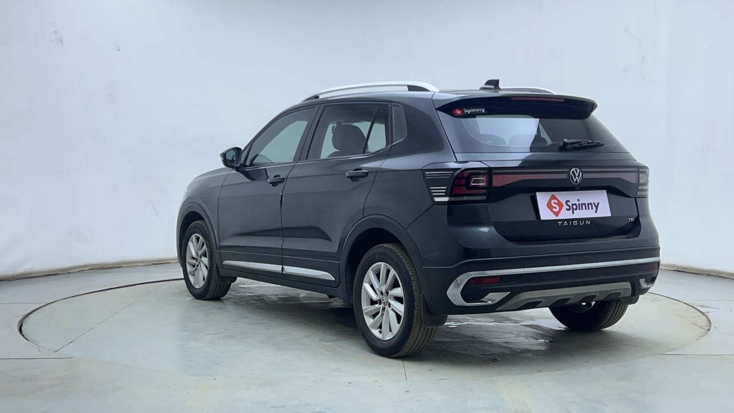 Used 2022 Volkswagen Taigun Highline 1.0 TSI MT Petrol Manual exterior LEFT REAR CORNER VIEW