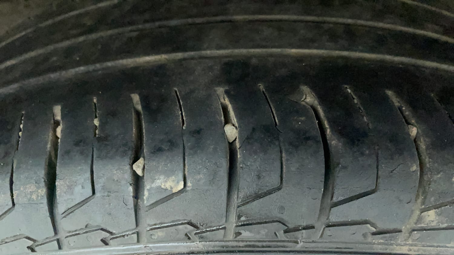 Used 2024 Hyundai Creta 1.5 MPi Petrol MT S Petrol Manual tyres RIGHT REAR TYRE TREAD VIEW
