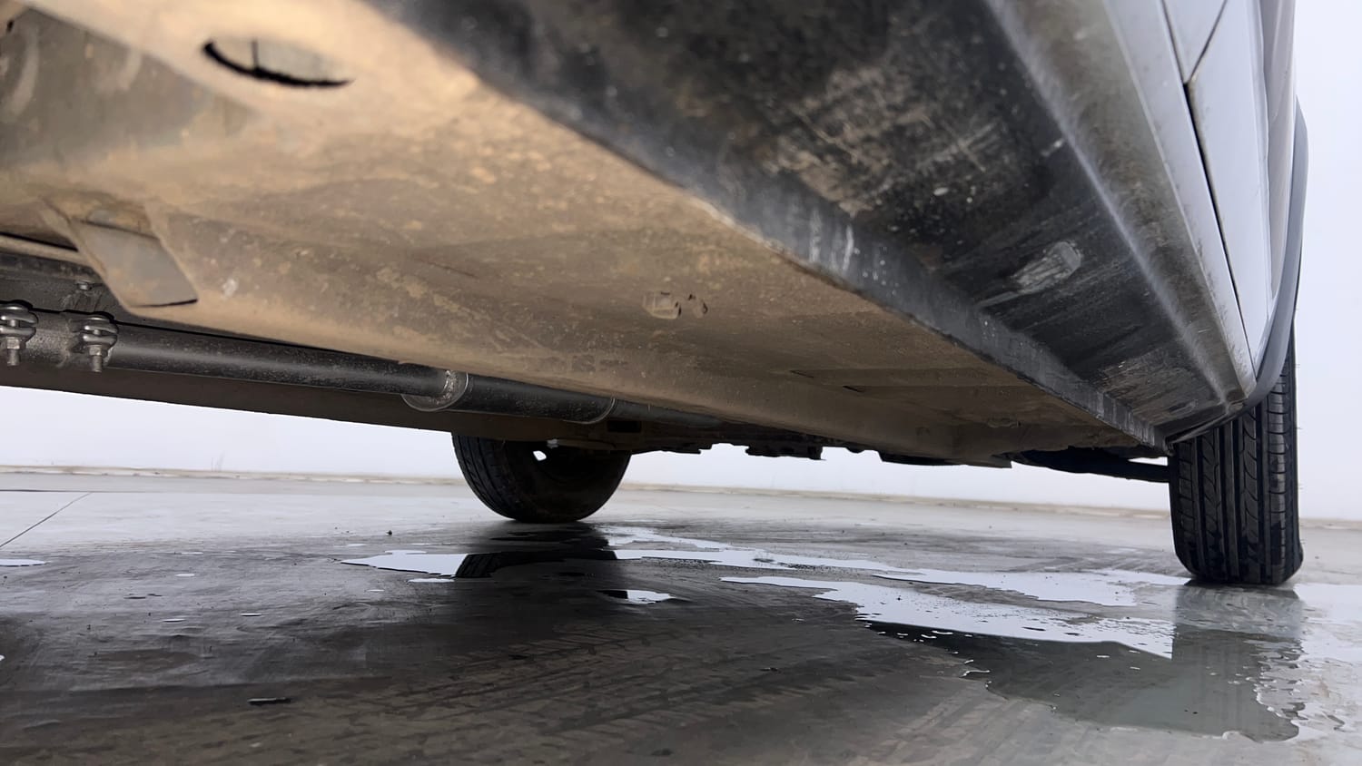 Used 2020 Renault Kwid RXT (O) 1.0 SCE Edition Petrol Manual extra REAR RIGHT UNDERBODY VIEW