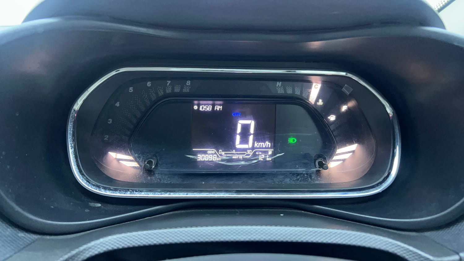Used 2021 Tata Nexon XM Petrol Manual interior CLUSTERMETER VIEW