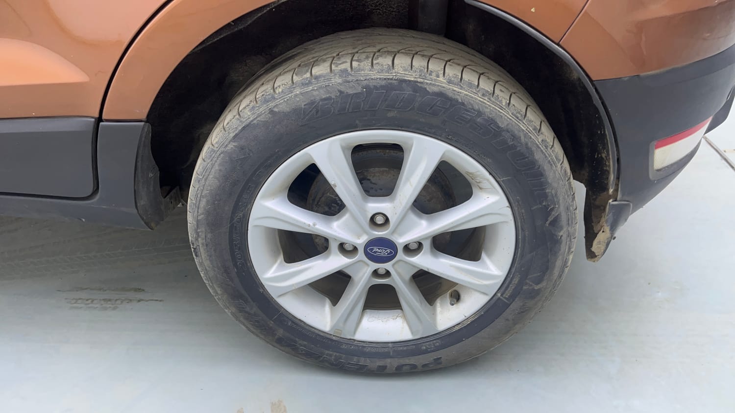 Used 2018 Ford EcoSport Titanium 1.5L Ti-VCT Petrol Manual tyres LEFT REAR TYRE RIM VIEW