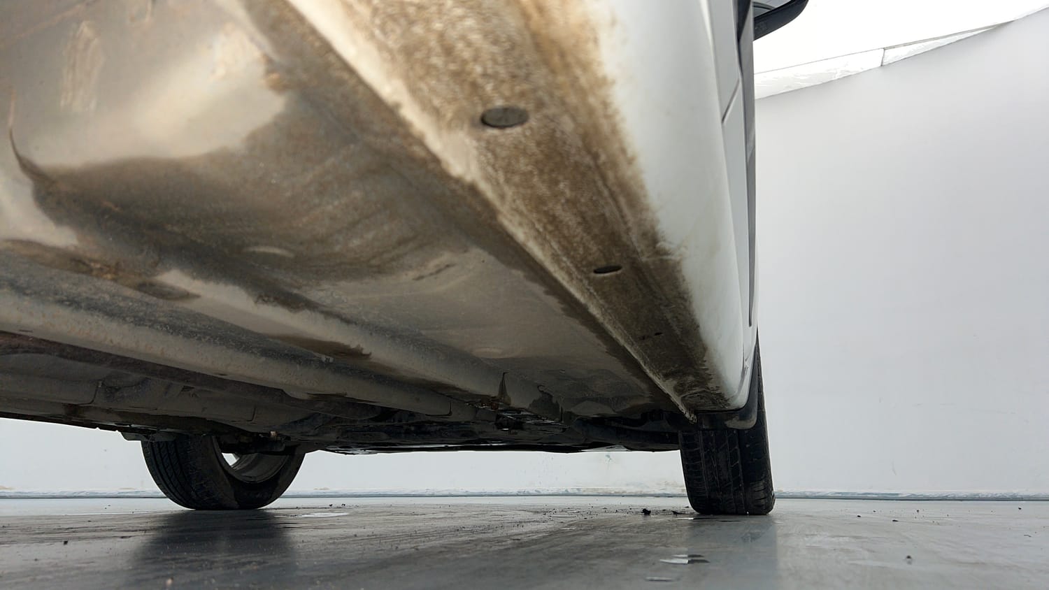 Used 2015 Hyundai Elite i20 Asta 1.2 Petrol Manual extra REAR RIGHT UNDERBODY VIEW