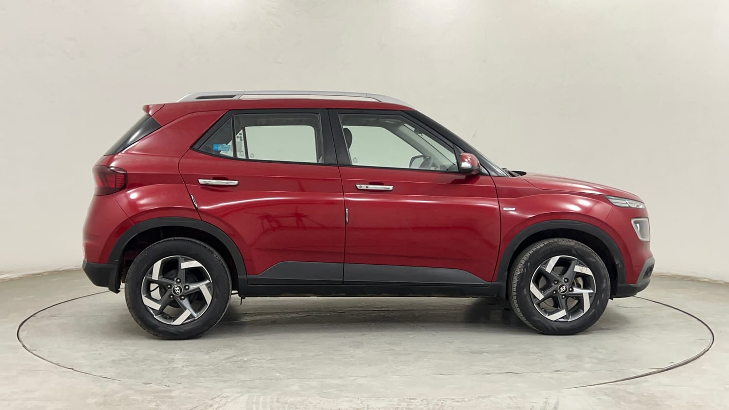 Used 2020 Hyundai Venue SX Plus 1.0 Turbo DCT Petrol Automatic exterior RIGHT SIDE VIEW