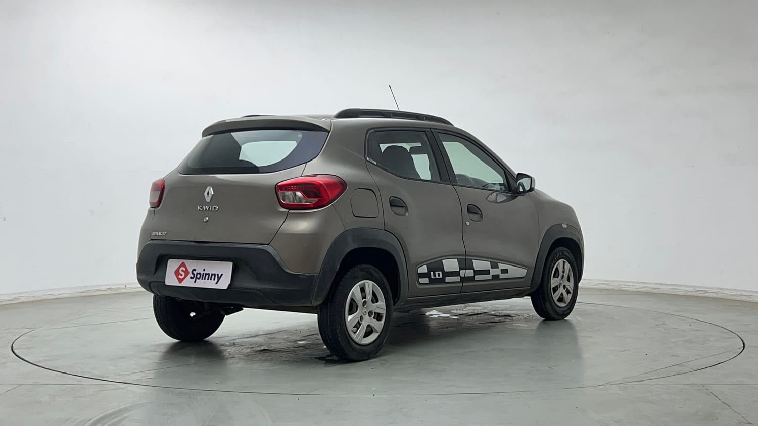 Used 2017 Renault Kwid 1.0 RXL AMT Petrol Automatic exterior RIGHT REAR CORNER VIEW