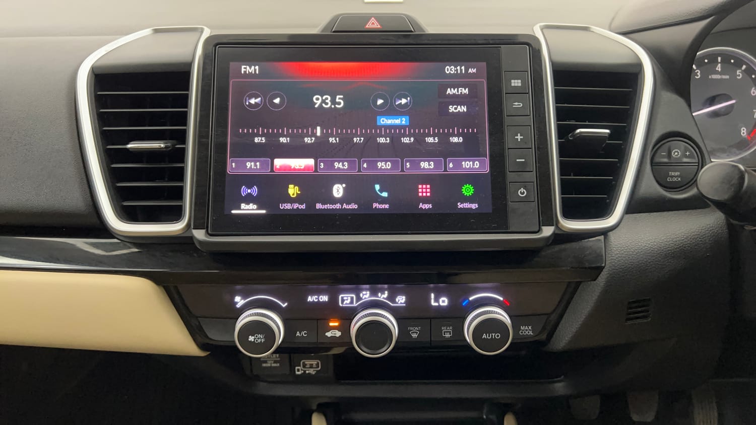 Used 2022 Honda City V Petrol Petrol Manual interior MUSIC SYSTEM & AC CONTROL VIEW