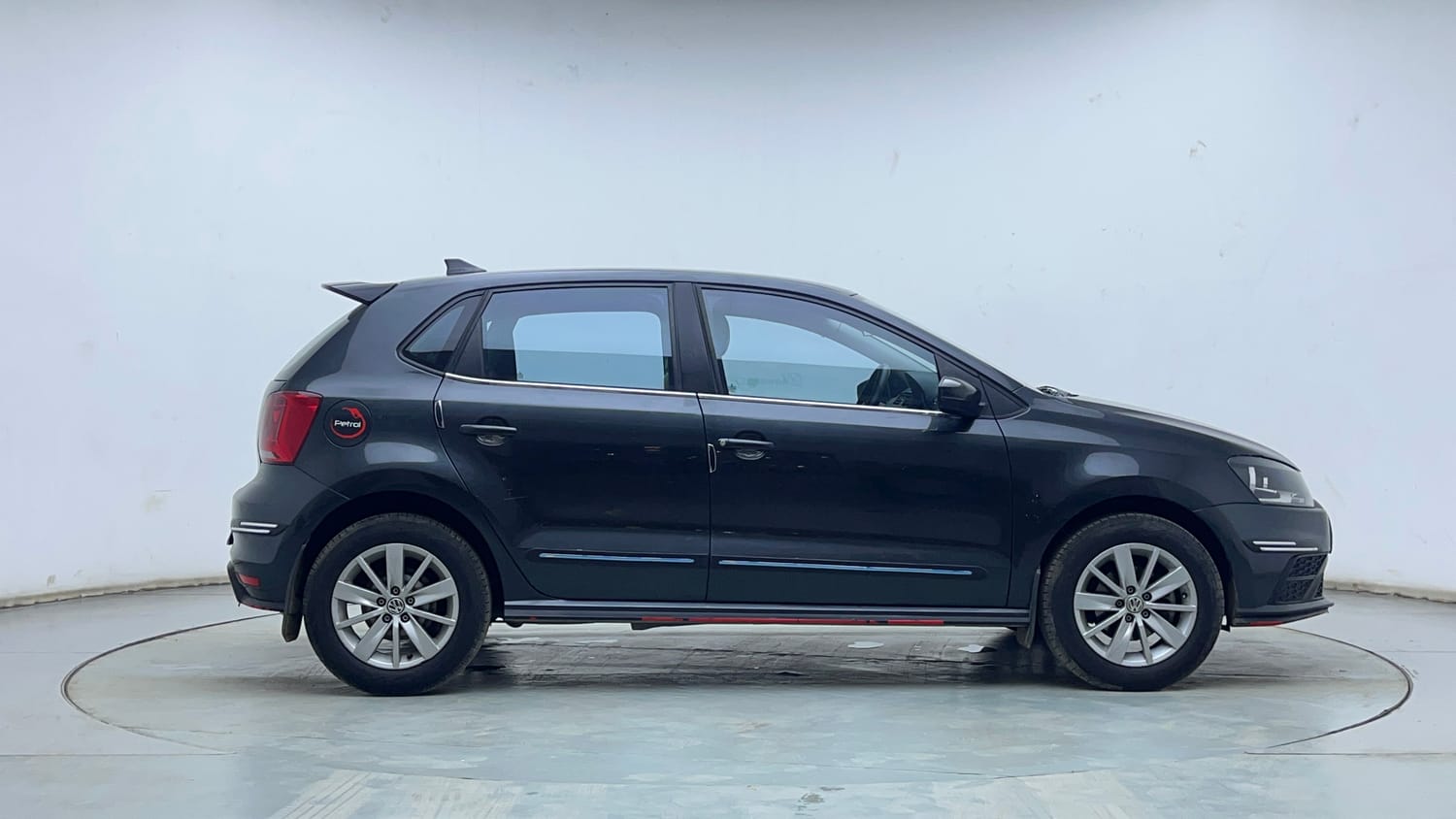 Used 2021 Volkswagen Polo Trendline 1.0L MPI Petrol Manual exterior RIGHT SIDE VIEW