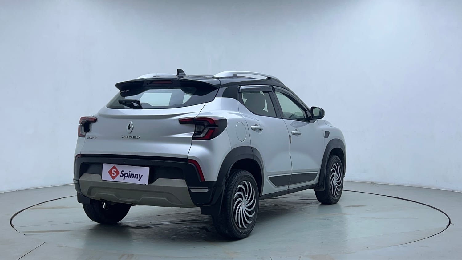 Used 2021 Renault Kiger RXT 1.0 Turbo MT Petrol Manual exterior RIGHT REAR CORNER VIEW