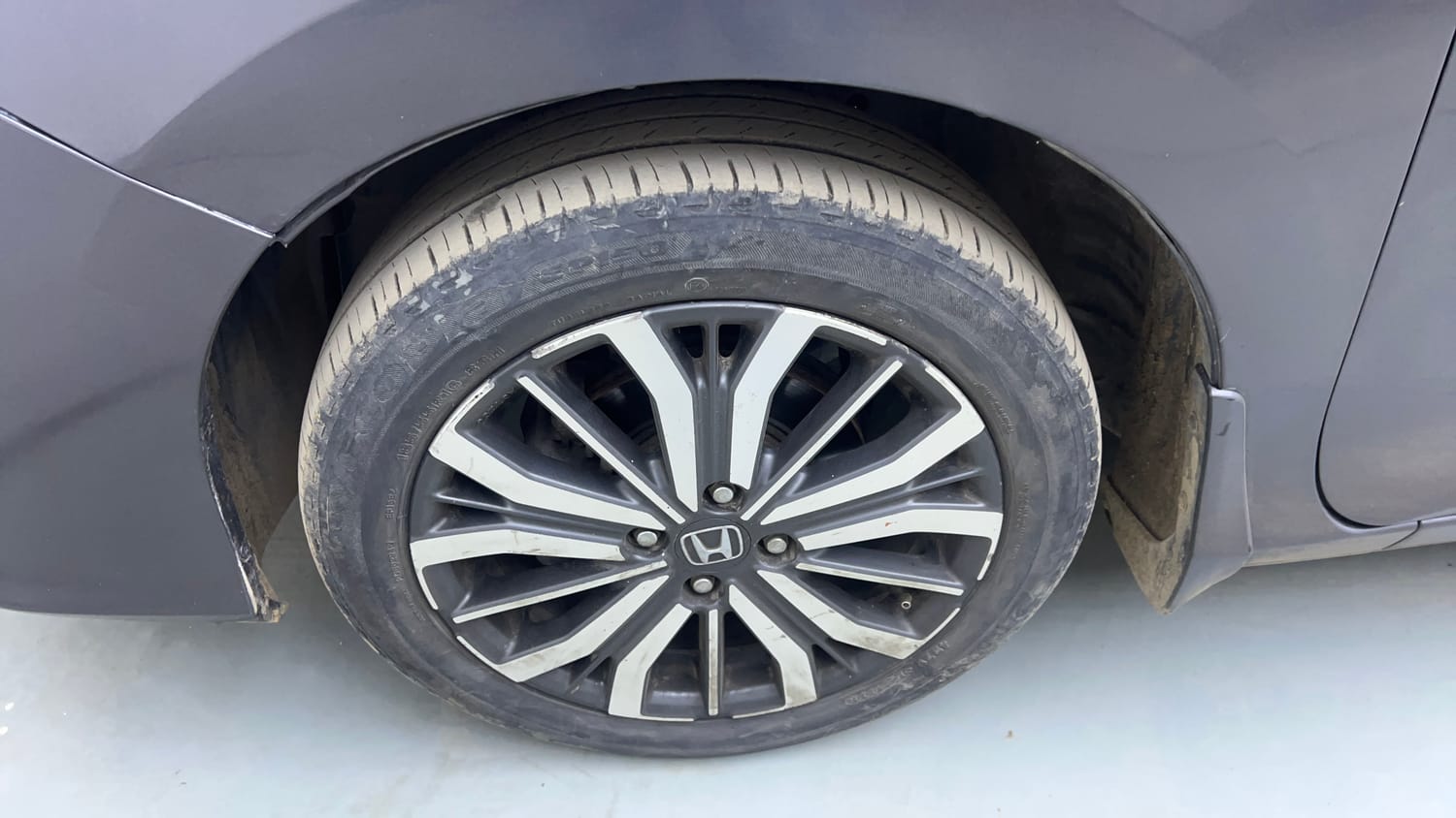 Used 2017 Honda City ZX Diesel Diesel Manual tyres LEFT FRONT TYRE RIM VIEW
