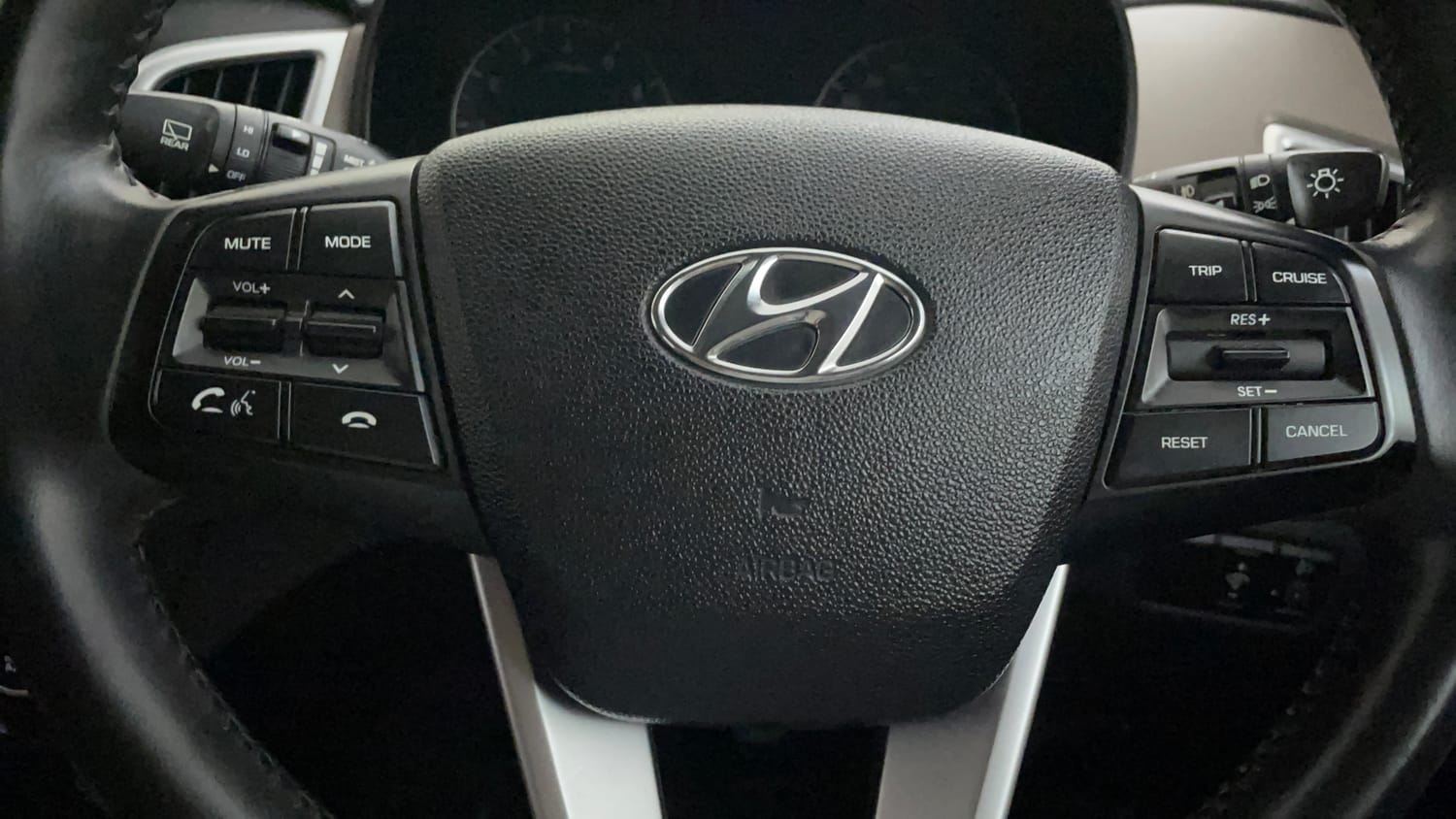 Used 2020 Hyundai Creta SX 1.6 Petrol Petrol Manual top_features Airbags