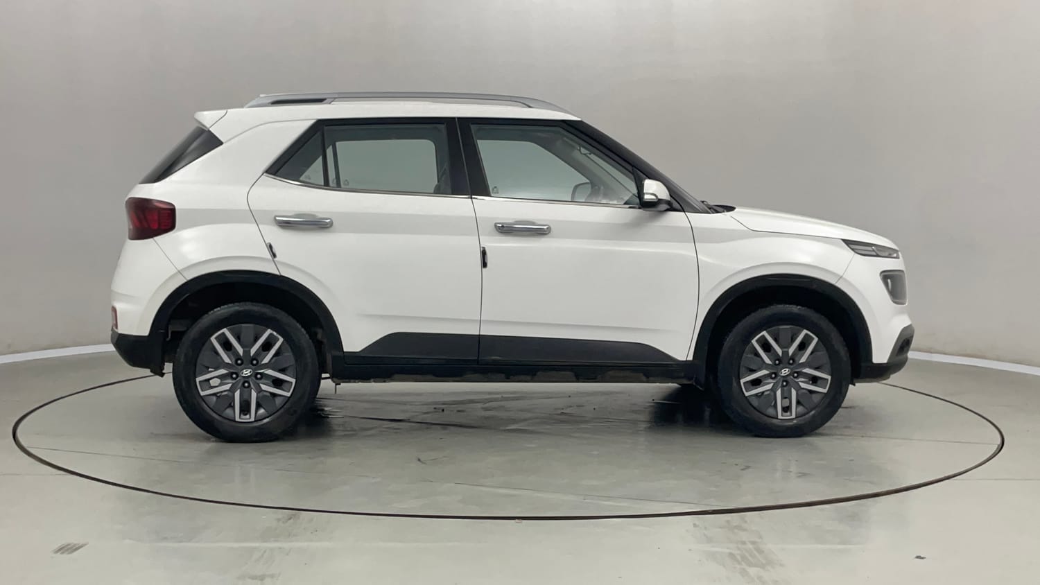Used 2022 Hyundai Venue SX 1.0 Turbo Petrol Manual exterior RIGHT SIDE VIEW