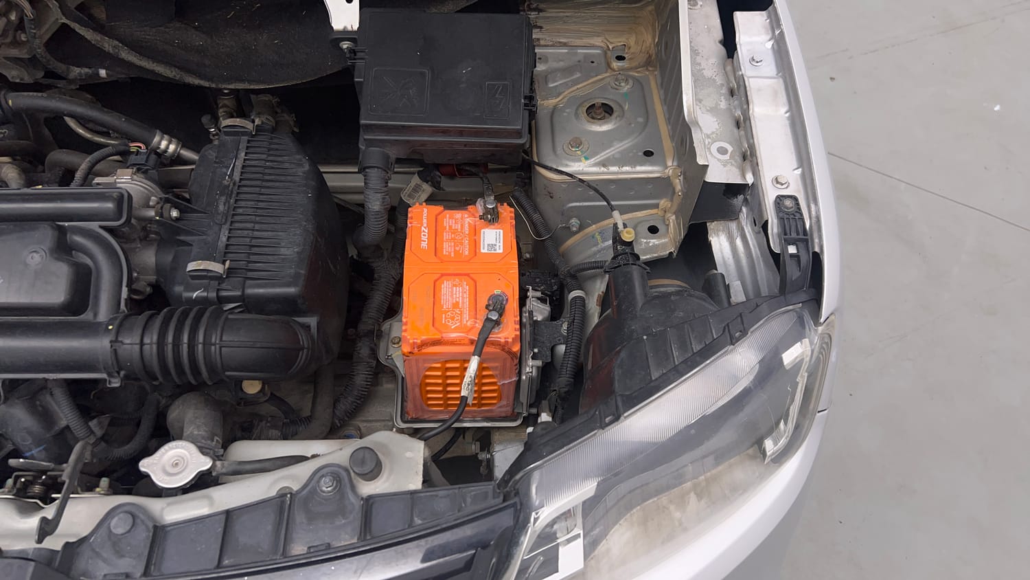 Used 2020 Renault Kwid RXT (O) 1.0 SCE Edition Petrol Manual engine ENGINE LEFT SIDE VIEW
