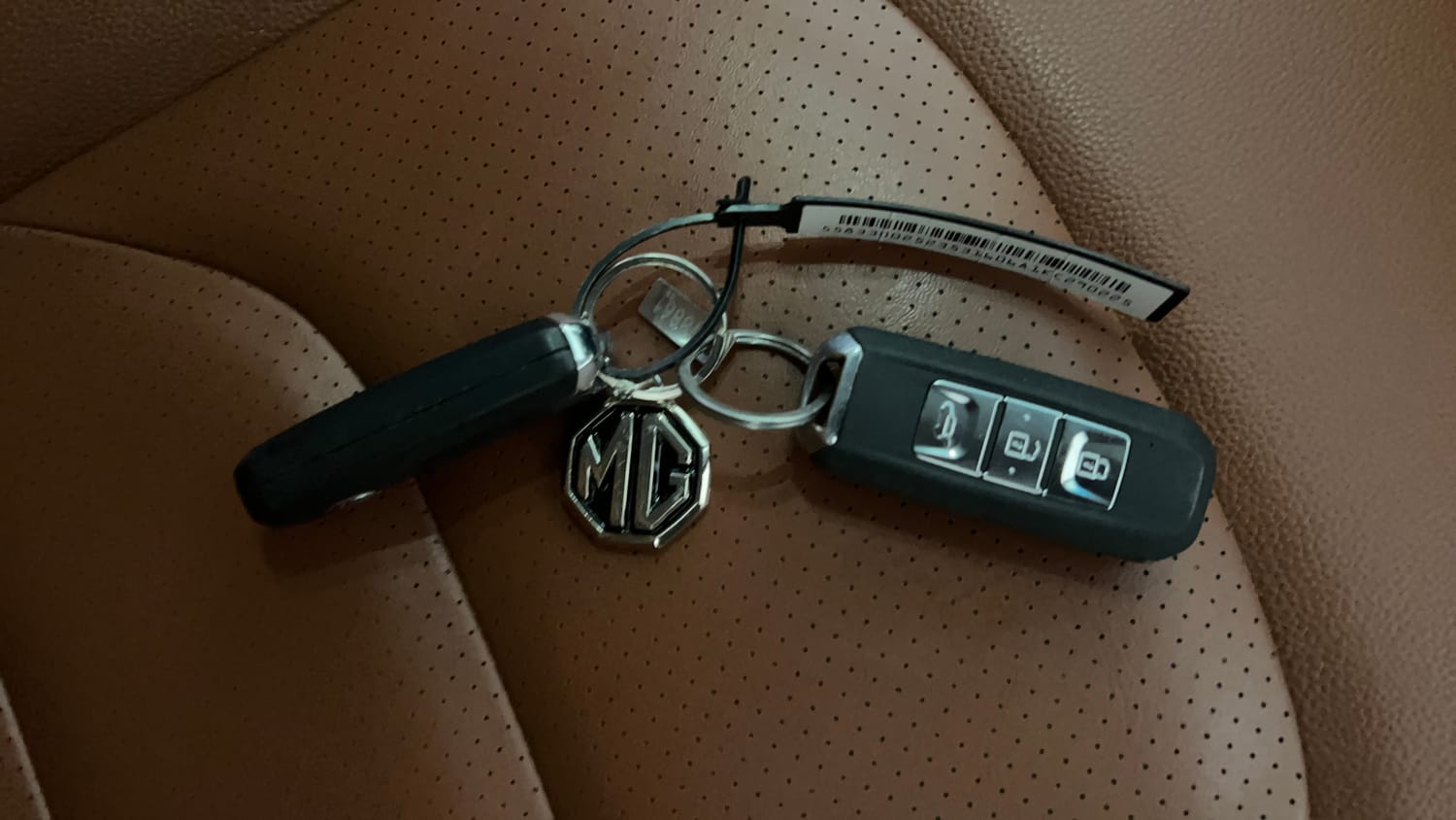 Used 2020 MG Motors Hector Plus Sharp 1.5 DCT Petrol Petrol Automatic extra CAR KEY VIEW
